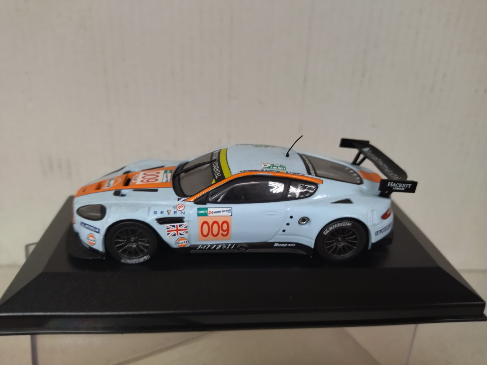ASTON MARTIN DBR9 2005 24 H LE MANS BRABHAM-TURNER-SARRAZIN 1:43 ALTAYA IXO - BCN STOCK CARS