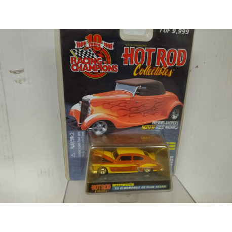 OLDSMOBILE 88 ´50 CLUB SEDAN HOT ROD 1:64 RACING CHAMPIONS