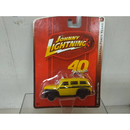 CHEVROLET SCHOOL BUS 1950 YELLOW 40 YEARS 1:64 JOHNNY LIGHTNING