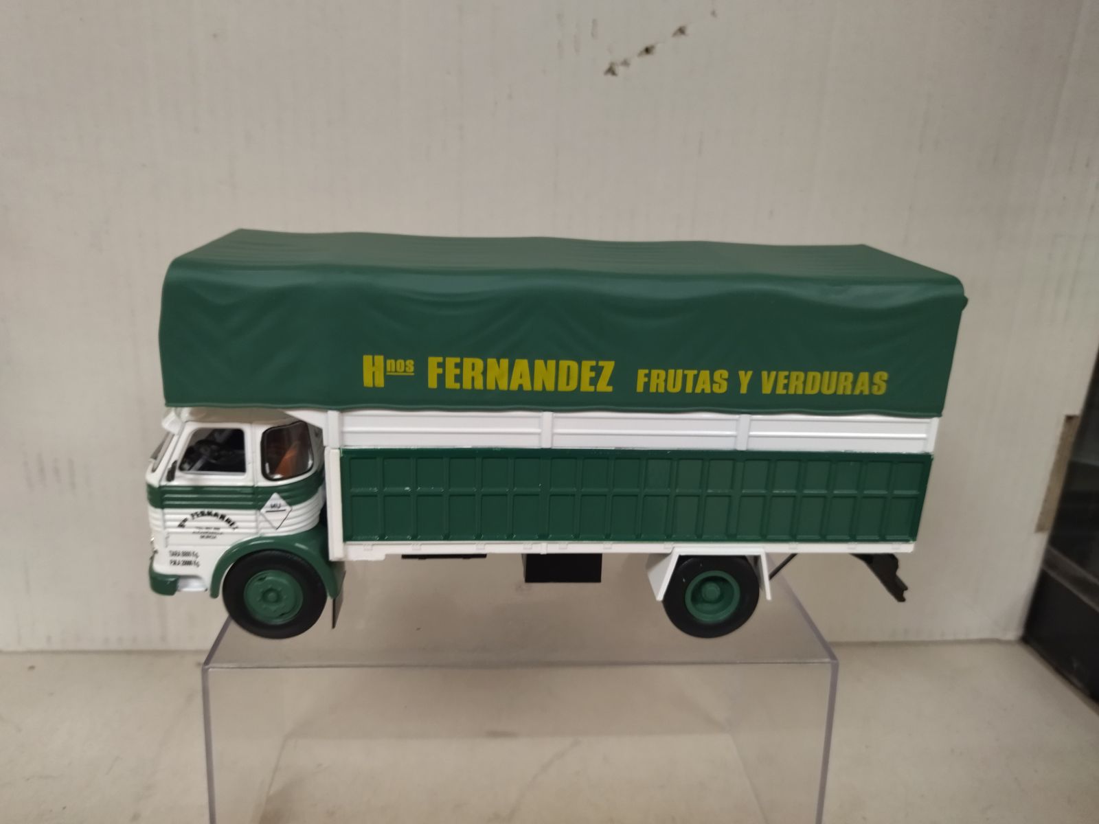 1/43 Camión truck Pegaso Comet 1090 Transporte fruta - Miniaturas coleccion a escala
