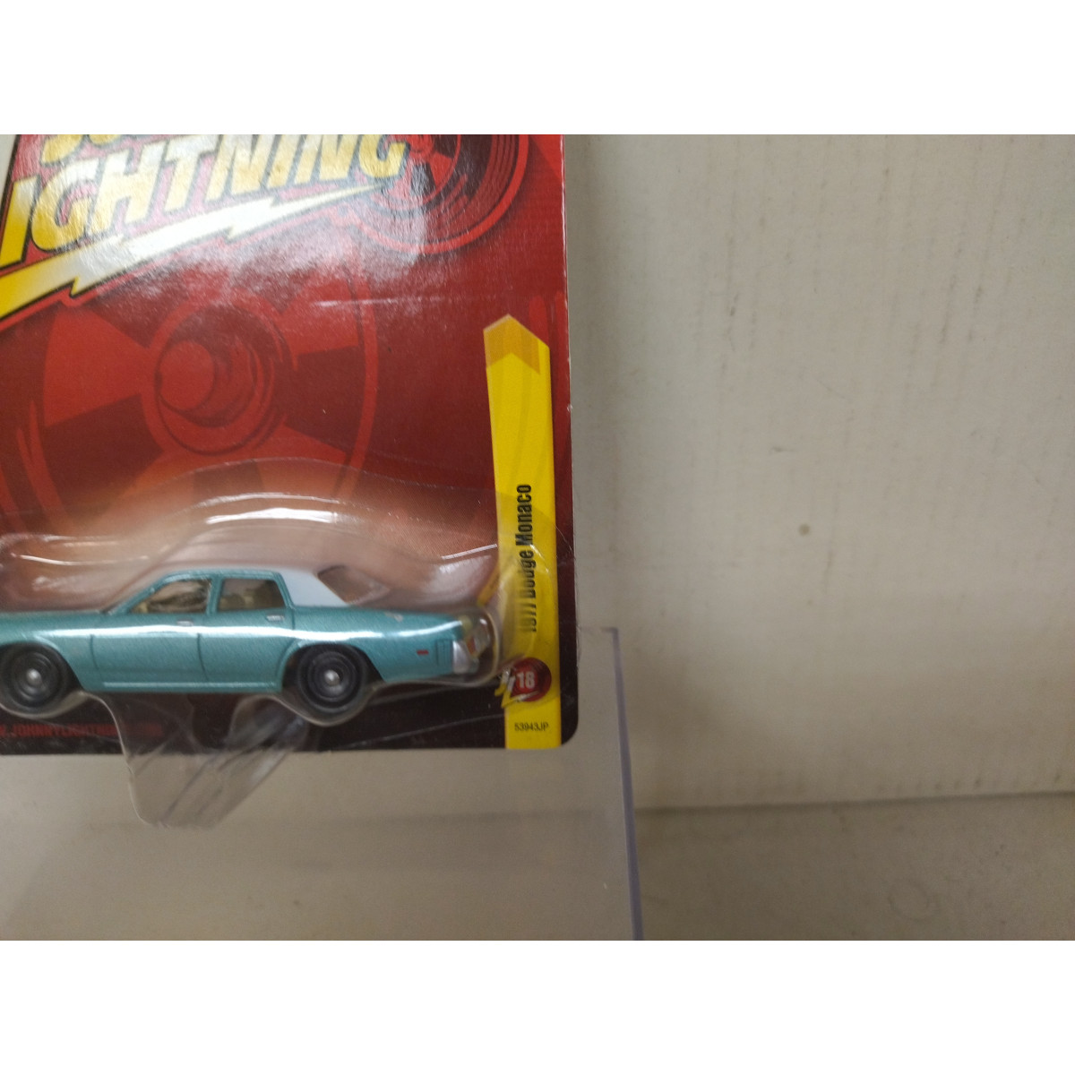 DODGE MONACO 1977 BLUE/WHITE 1:64 JOHNNY LIGHTNING - BCN STOCK CARS