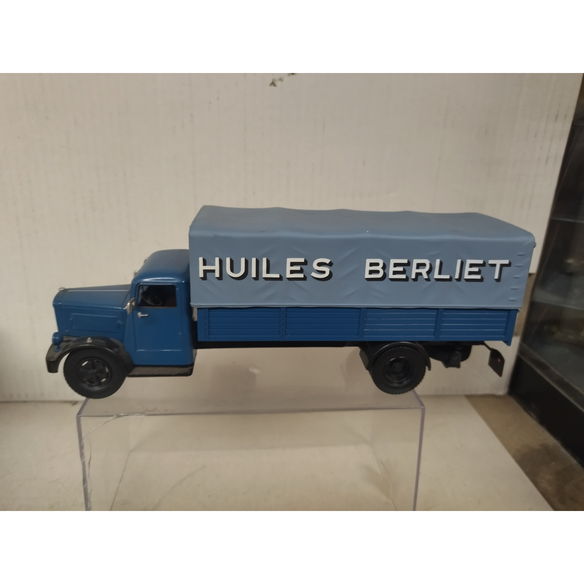 Camion Savem JL21 Huiles IGOL – Modèle Réduit 1/43 IXO Altaya – Neuf Sous Boîte