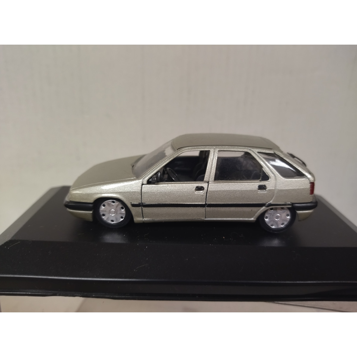 CITROEN ZX GREY 1:43 SOLIDO 1523 CAJA NO ORIGINAL - BCN