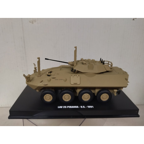 LAV-25 PIRANHA 8X8 1991 US MARINE 1:43 DICKIE-SCHUCO
