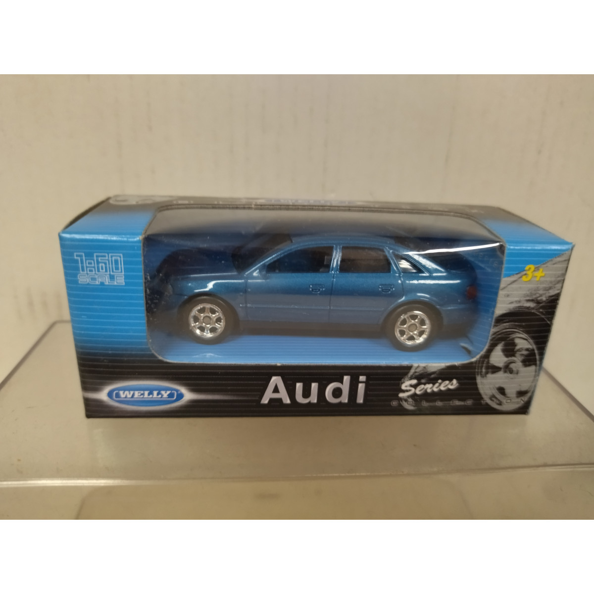 Voiture Miniature Welly Audi A4 Blanche Échelle 1/87 HO - Occasion