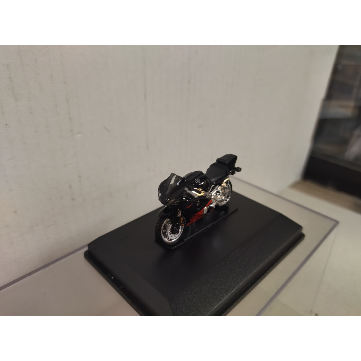 Modèle Réduit Moto Yamaha K1 Au 1/43 Par Cararama - Occasion