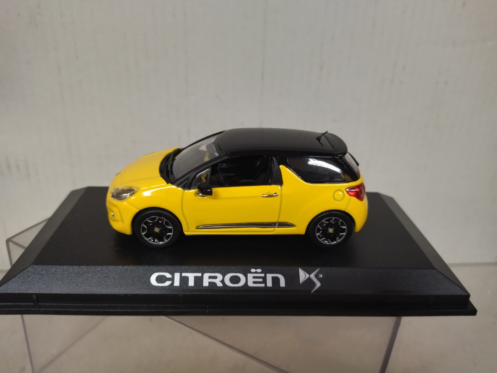 Citroën DS3 Norev 1/43 – 2016 – Blanche – Miniature De Collection Neuve