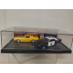 SHELBY GT-500 1967 + FORD MUSTANG 1965 POLICE CAR DIORAMA 1:64 JADA