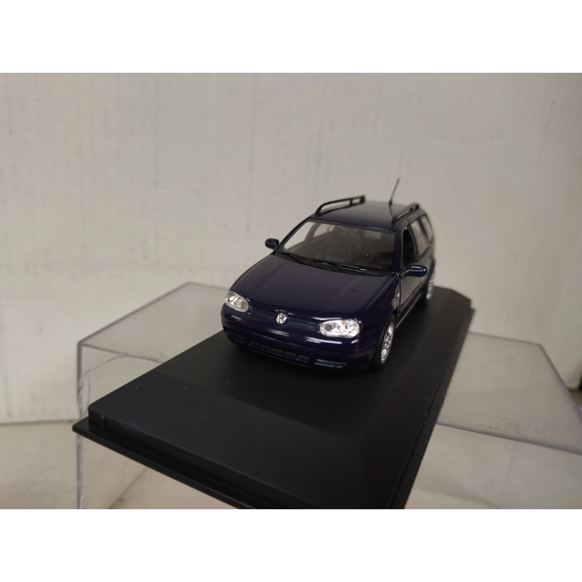 Minichamps VW GOLF IV VARIANT ミニチャンプ MINICHAMPS 430056012 Scale 1/43 | VOLKSWAGEN GOLF IV VARIANT 2000