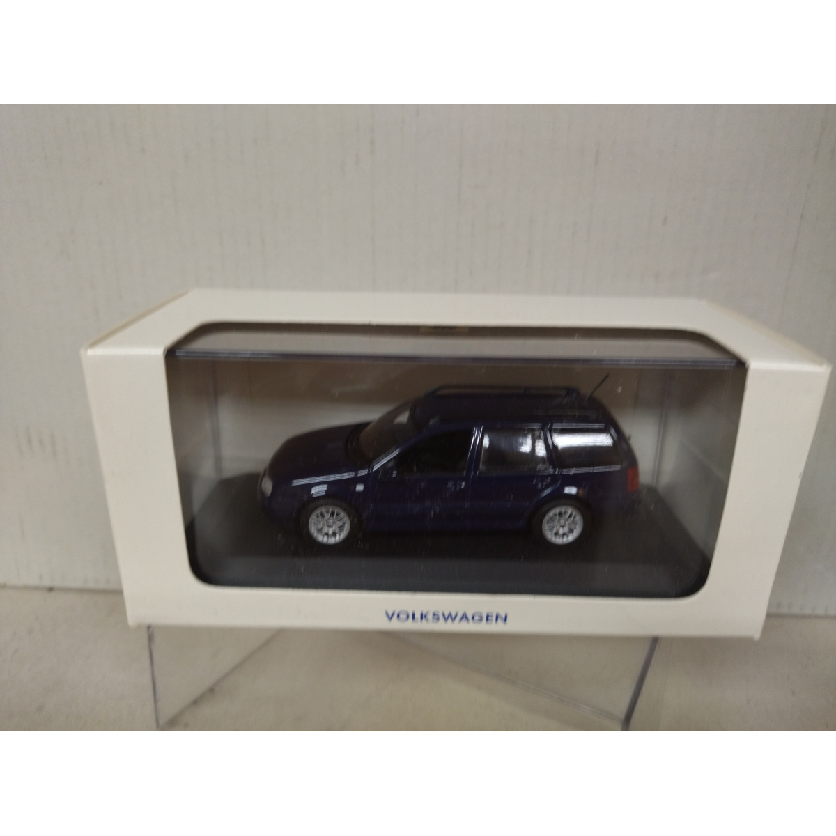 Minichamps VW GOLF IV VARIANT ミニチャンプ Amazon | 1/43 PMA ミニチャンプス VW Golf Variant 'Minichamps