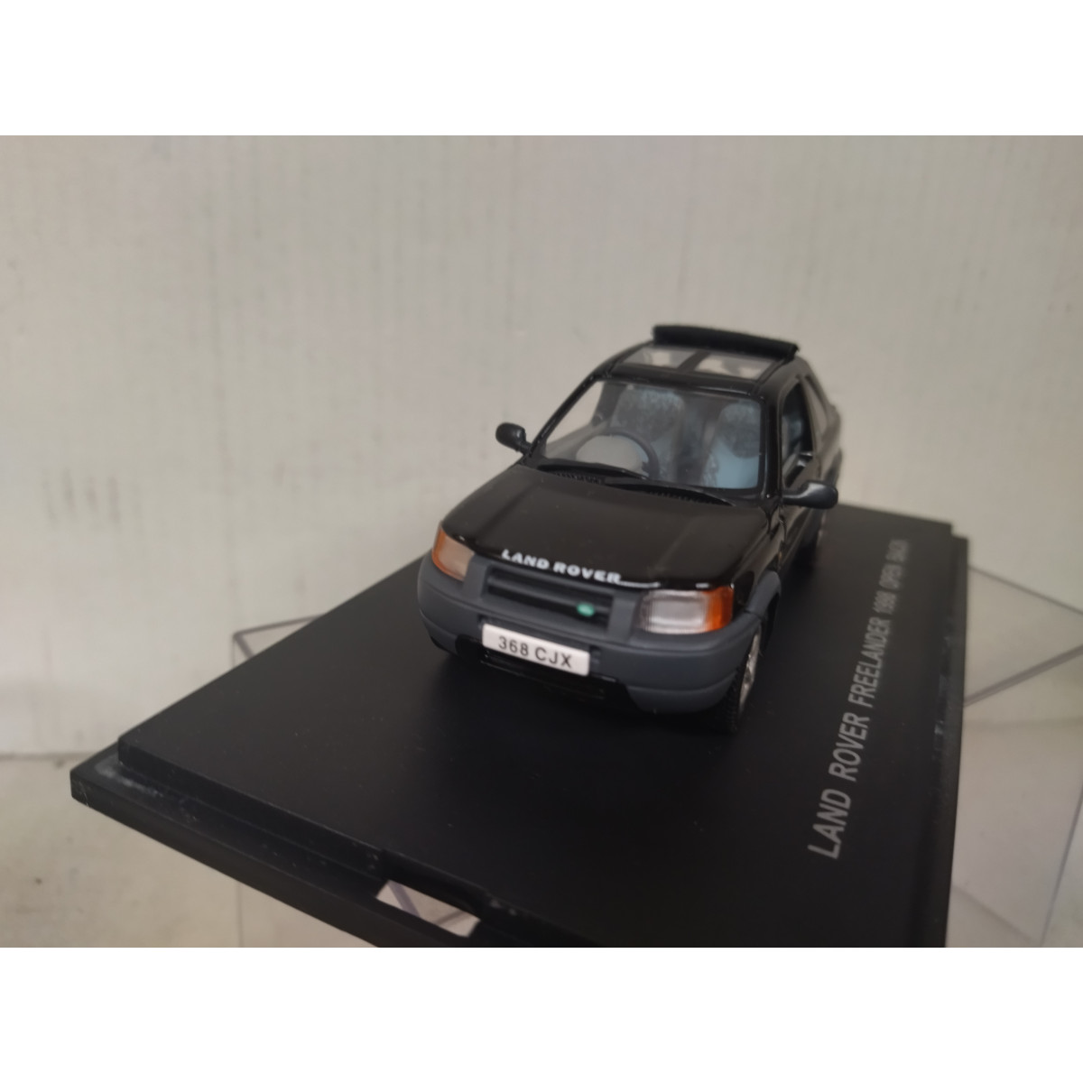 Coffret Land Rover Freelander (1998) Hard Back 1/43 Universal Hobbies