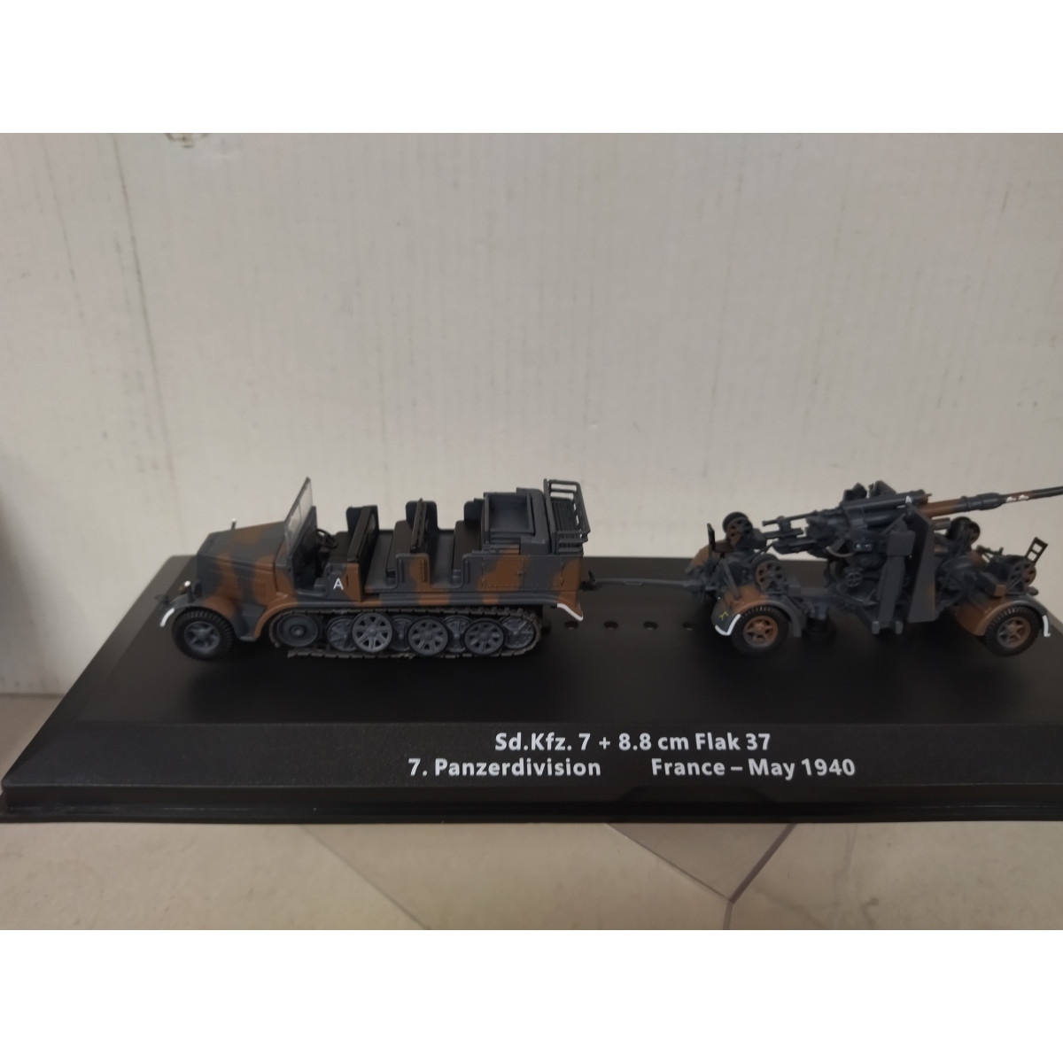 Modèle Militaire 1/72 Flakvierling SDKFZ 7/1 URSS 1942 - IXO Neuf Dans Sa Boîte D'origine