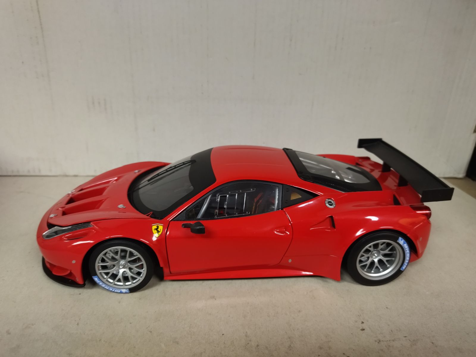 ferrari-458-italia-gt2-red-118
