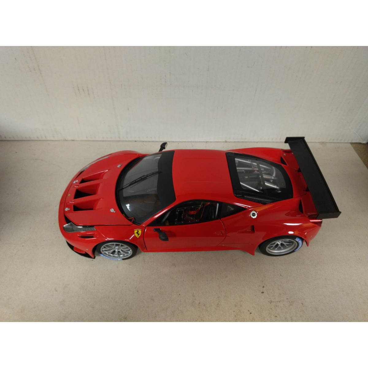 FERRARI 458 ITALIA GT2 RED 1:18 HOT WHEELS ELITE - BCN STOCK CARS