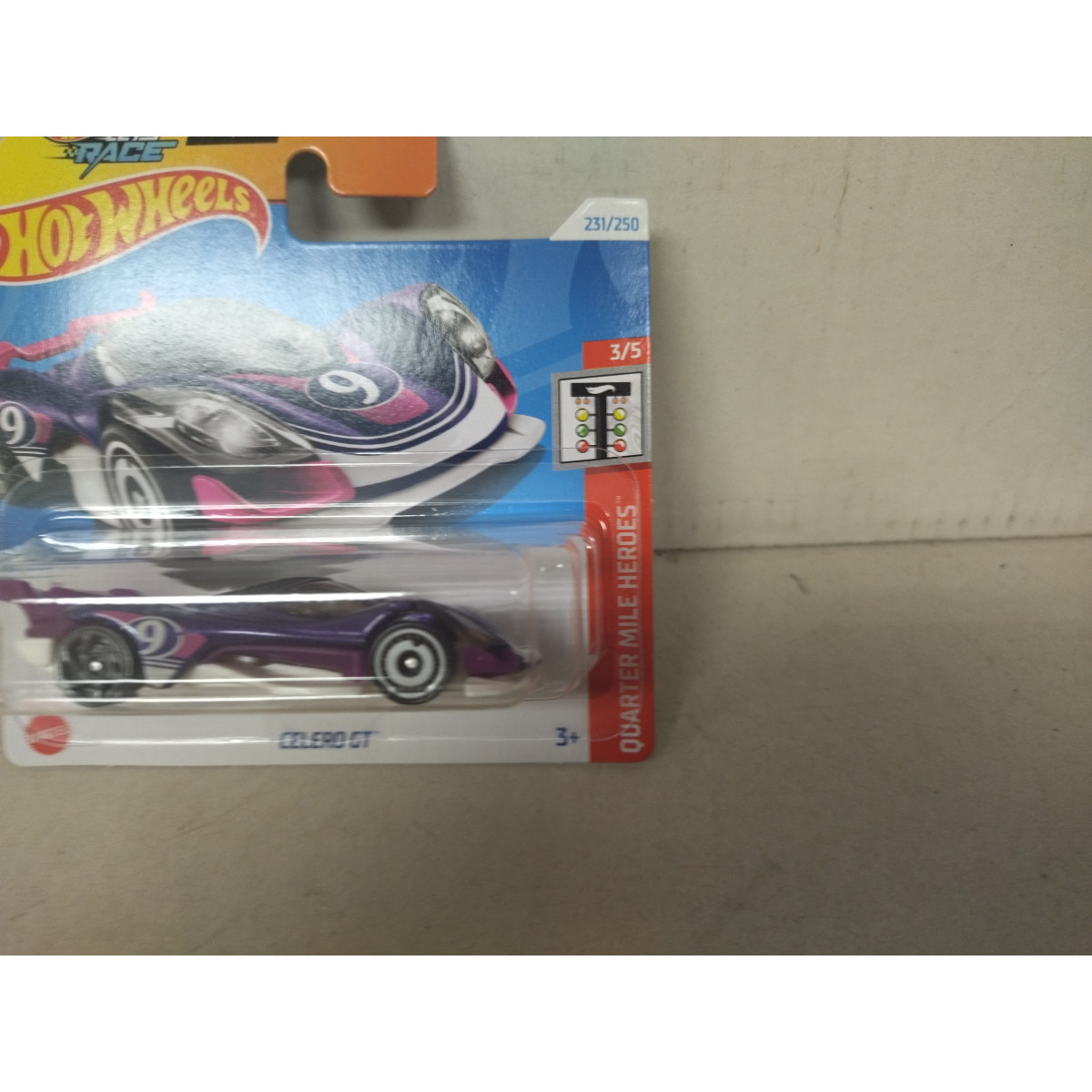 Hot Wheels Celero GT – Quarter Mile Heroes 3/5 – Carte Courte Netflix Let's Race – Modèle 1:64, Mattel 2024