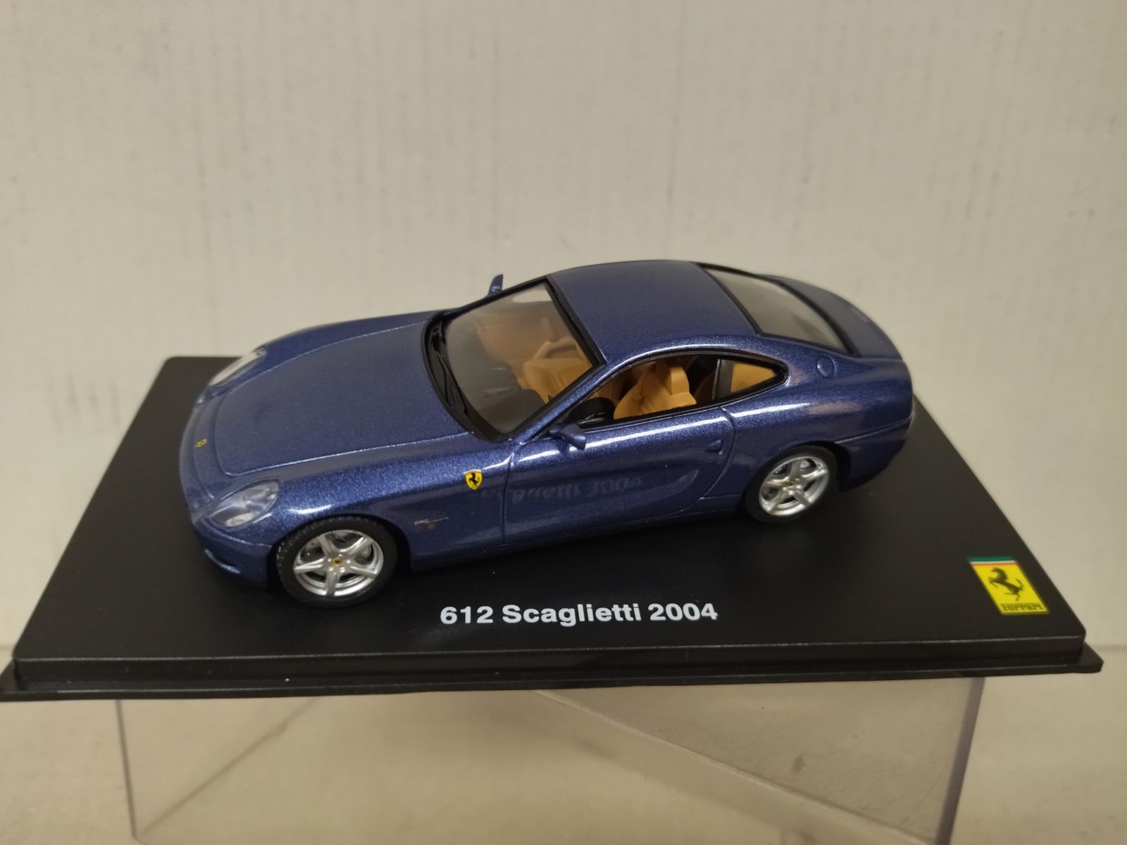 FERRARI 612 SCAGLIETTI 2004 BLUE GT COLLECTION 1:43 IXO DeAGOSTINI