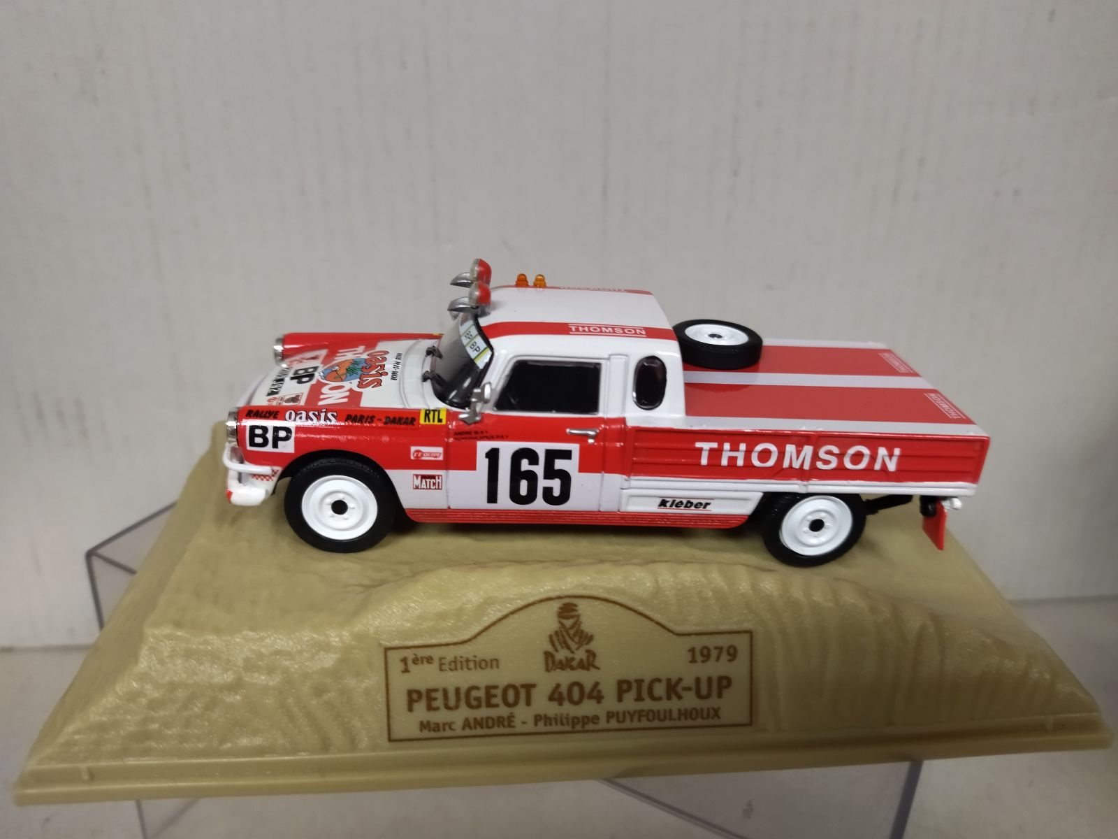 Peugeot 404 Pick-up Dakar 1979 ミニカー peugeot-404-pickup-1979-rallye