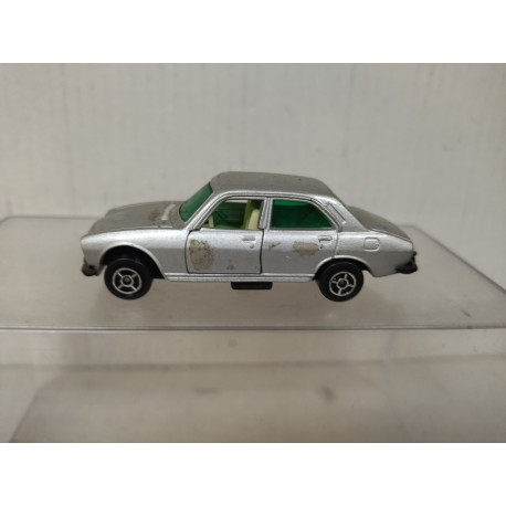 PEUGEOT 504 SILVER apx 1:64 GUISVAL NO BOX