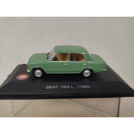 SEAT 124 L 1969 VERDE 1:43 ALTAYA IXO