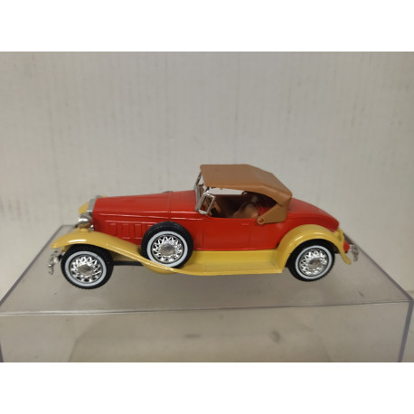 PACKARD 1930 CABRIOLET ROJO (2) apx 1:64 GUISVAL NO BOX