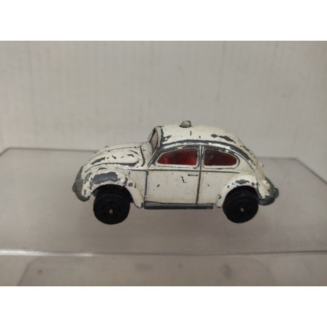 VOLKSWAGEN 1300 WHITE apx 1:64 CORGI WHIZZWHEELS NO BOX