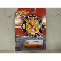 GMC STEP VAN TACTICAL SUPPPORT UNIT FIRE 1:64 JOHNNY LIGHTNING