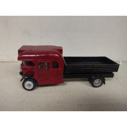 EAST YORKSHIRE SERVICE VEHICLE HANDBUILT MODEL 1:48 SUN MOTOR NO BOX
