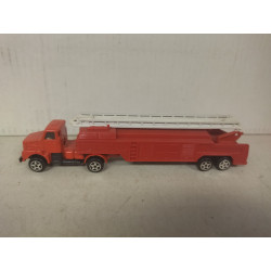 VOLVO CAMION/TRUCK BOMBEROS ESCALERA apx. 1:64 GUISVAL NO BOX