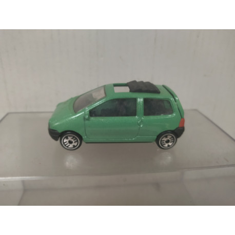 RENAULT TWINGO VERDE apx 1:64 GUISVAL NO BOX