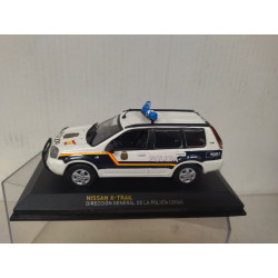 NISSAN X-TRAIL 2006 DGP POLICIA NACIONAL 1:43 ALTAYA IXO