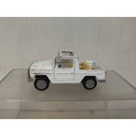 MERCEDES-BENZ W460 280GE white 1:55/apx 1:64 SIKU 1044 NO BOX