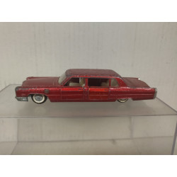 CADILLAC FLEETWOOD SEVENTY-FIVE RED 1:60/apx 1:64 SIKU V265 NO BOX