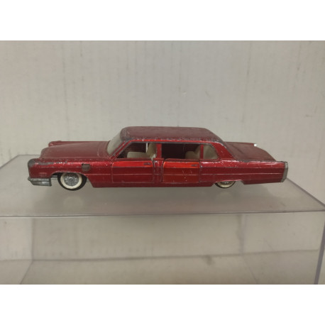 CADILLAC FLEETWOOD SEVENTY-FIVE RED 1:60/apx 1:64 SIKU V265 NO BOX