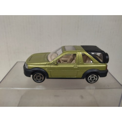 LAND ROVER FREELANDER GREEN 1:43 BBURAGO NO BOX