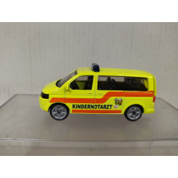 VOLKSWAGEN T5 AMBULANCE/AMBULANCIA INFANTIL /apx 1:64 SIKU 1462 BOX