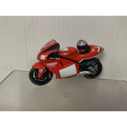 YAMAHA YZR 500 2001 CARLOS CHECA MOTO/BIKE 1:24 ALTAYA IXO NO BOX