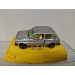 FORD FIESTA SILVER 1:64 GUISVAL BOX