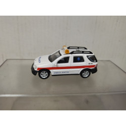 MERCEDES-BENZ W163 ML320 AMBULANCIA EMERGENCIA 1:72 CARARAMA HONGWELL
