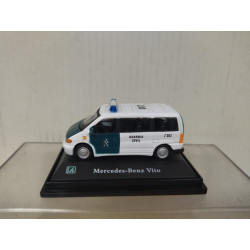 MERCEDES-BENZ VITO W638 GUARDIA CIVIL 1:72 CARARAMA HONGWELL