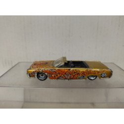 LINCOLN CONTINENTAL 1964 GOLD 1:64 HOT WHEELS NO BOX