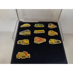 LOTE X 10 PINS MUSEO NACIONAL FERROCARRIL RENFE BOX