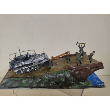 Sd.kfz.250 + SOLDADOS + DIORAMA 1:72 ALTAYA TRANSFORMACION MANUAL