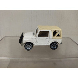 SUZUKI SJ 413 WHITE 1:55/apx 1:64 SIKU 1057 NO BOX