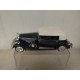 CADILLAC RUNABOUT 1903 RED/BLACK 1:32 ROAD SIGNATURE NO BOX