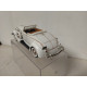 AUBURN 851 1935 WHITE 1:32 ROAD SIGNATURE NO BOX