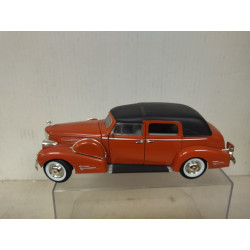 CADILLAC V16 FLEETWOOD TOWNCAR 1938 RED 1:32 ROAD SIGNATURE NO BOX