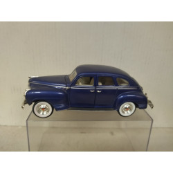 PLYMOUTH 1941 BLUE 1:32 ROAD SIGNATURE DEFECT/NO BOX