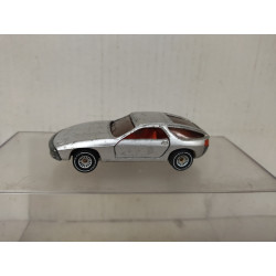 PORSCHE 928 SILVER 1:55/apx 1:64 SIKU 1037 NO BOX