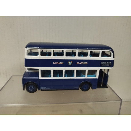 LEYLAND PD COACH AUTOBUS LYTHAM ST ANNE´S 1:76 EFE 40903 NO BOX