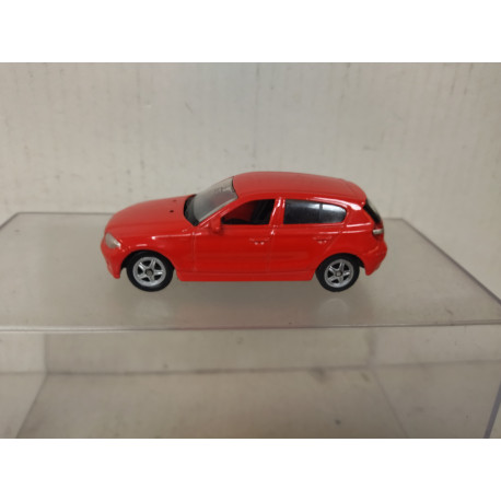 BMW E81/82 120i ROJO 1:60/apx 1:64 WELLY NO BOX